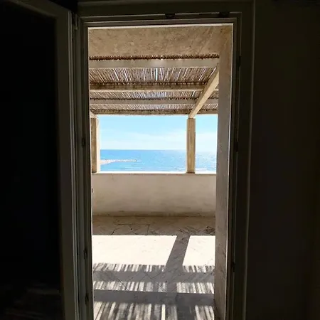 Il Paradiso Sul Mare ゲストハウス 3*