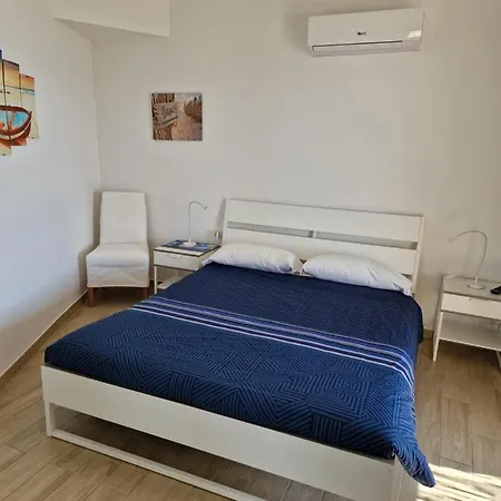Il Paradiso Sul Mare ゲストハウス 3*