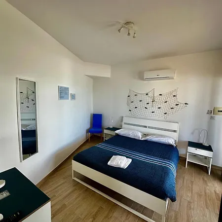 Il Paradiso Sul Mare 3* アンツィオ