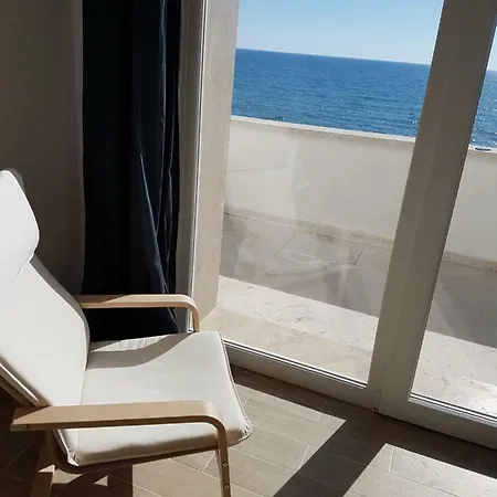 Il Paradiso Sul Mare ゲストハウス 3*