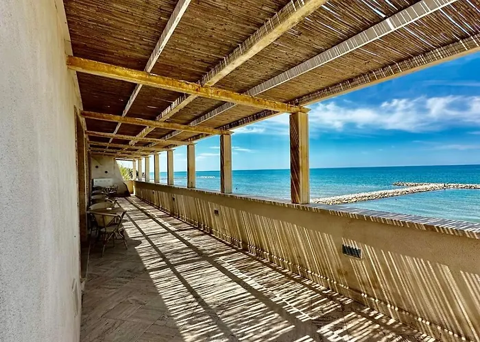 Il Paradiso Sul Mare Maison d'hôtes 3*